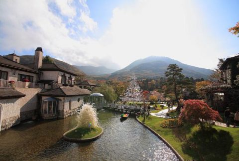 箱根ガラスの森美術館